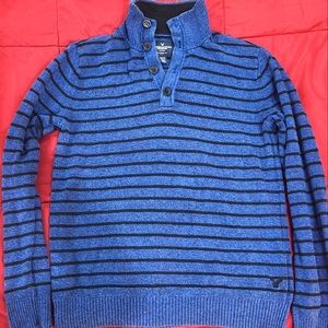 American Eagle Xs turtle neck sweater